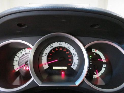 Used 2012 Toyota Tacoma PreRunner image 70