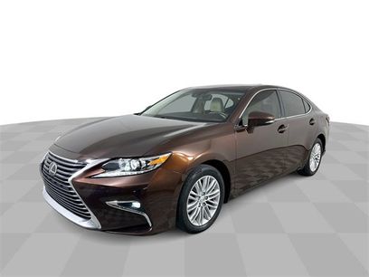 Used 2018 Lexus ES 350 w/ Accessory Package 2