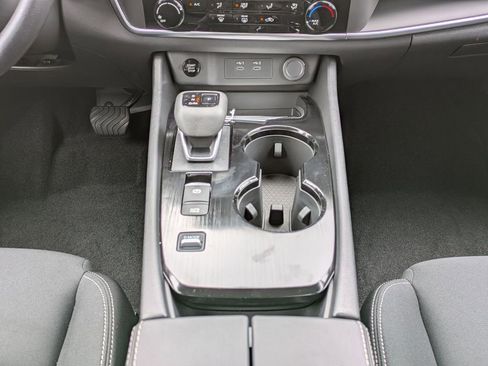 New 2026 Nissan Rogue S image 18