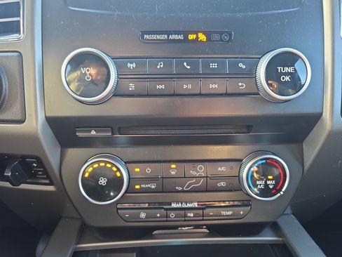 Used 2018 Ford Expedition Max XLT image 42