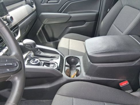 Used 2024 Chevrolet Colorado Trail Boss AWD/4WD image 8