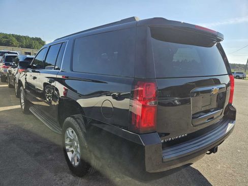 Used 2020 Chevrolet Suburban LT RWD image 4