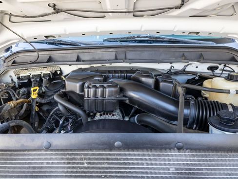 Used 2015 Ford F250 XL w/ Power Equipment Group RWD image 18