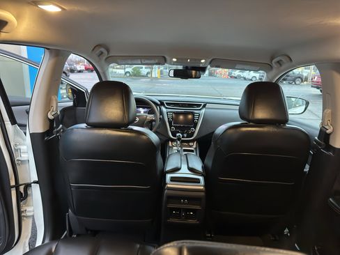 Used 2024 Nissan Murano SV w/ SV Midnight Edition Package image 10