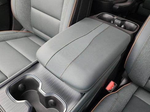 New 2026 GMC Acadia AT4 image 34