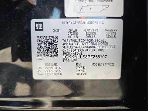 Used 2023 GMC Acadia AT4 w/ Technology Package AWD/4WD image 25
