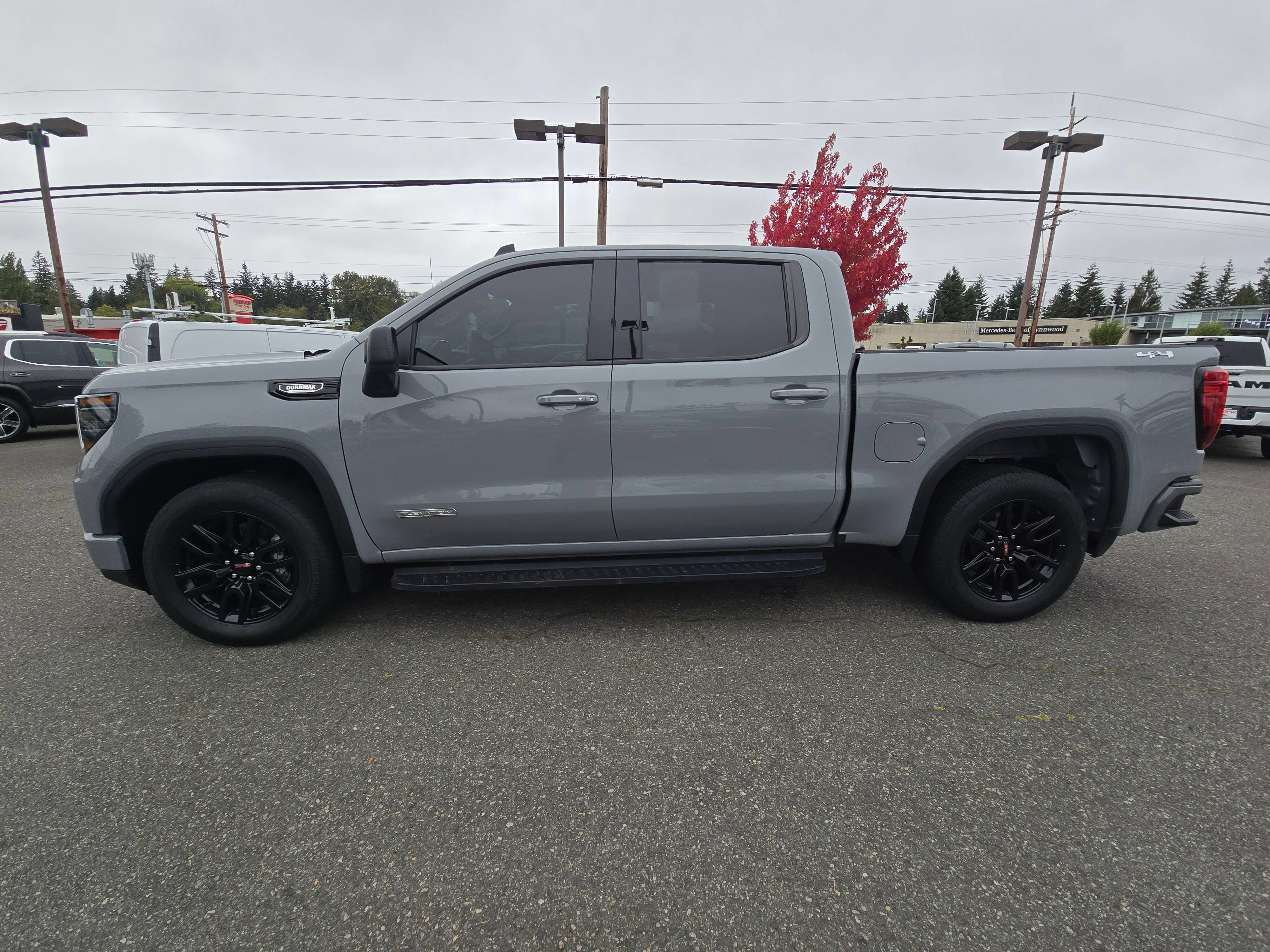 Used 2024 GMC Sierra 1500 Elevation AWD/4WD image 4