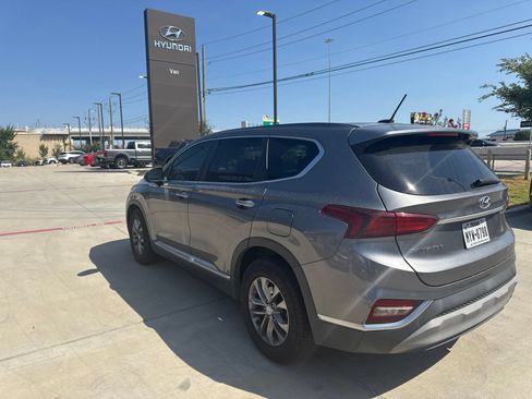 Used 2020 Hyundai Santa Fe SE FWD image 6