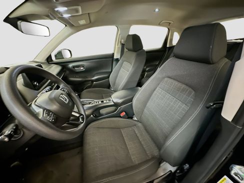 Used 2023 Honda HR-V LX image 13