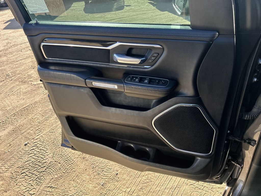 Used 2022 RAM 1500 Laramie w/ Sport Appearance Package AWD/4WD image 21
