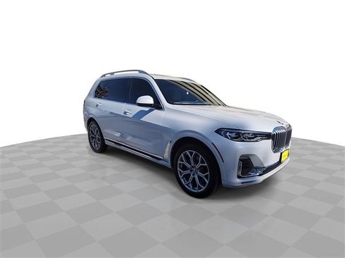 Used 2019 BMW X7 xDrive40i w/ Premium Package image 2