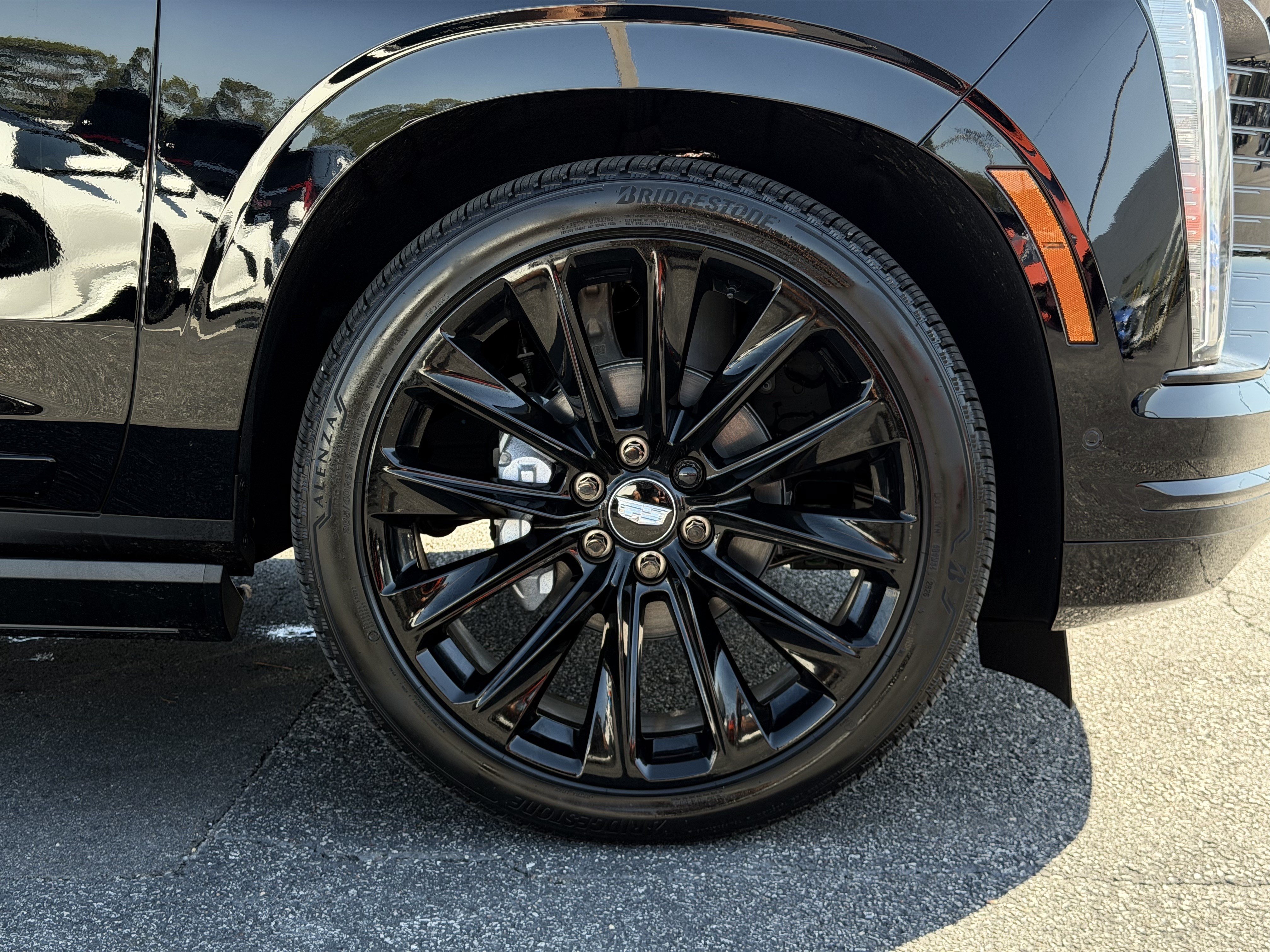 Used 2027 Cadillac Escalade Platinum Sport w/ LPO, ONYX Package AWD/4WD image 13