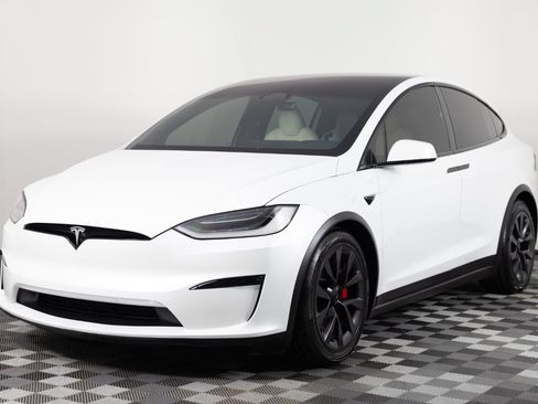 Used 2023 Tesla Model X Plaid AWD/4WD image 2