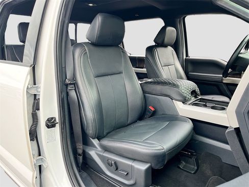 Used 2022 Ford F250 Lariat image 26