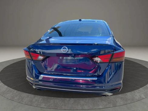 Used 2020 Nissan Altima 2.5 SR w/ Premium Package FWD image 6