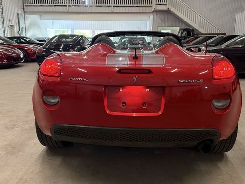 Used 2008 Pontiac Solstice Convertible w/ Premium Package RWD image 5