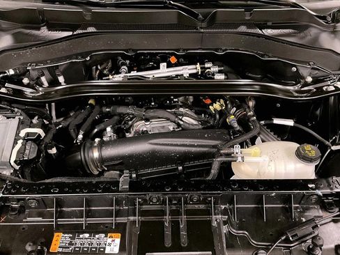 Certified 2025 Ford Explorer ST-Line w/ ST-Line Street Pack image 10