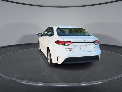 Used 2023 Toyota Corolla LE FWD image 7
