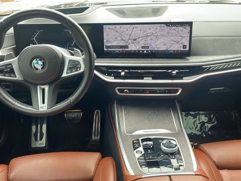 Used 2024 BMW X7 M60i w/ Executive Package AWD/4WD image 8