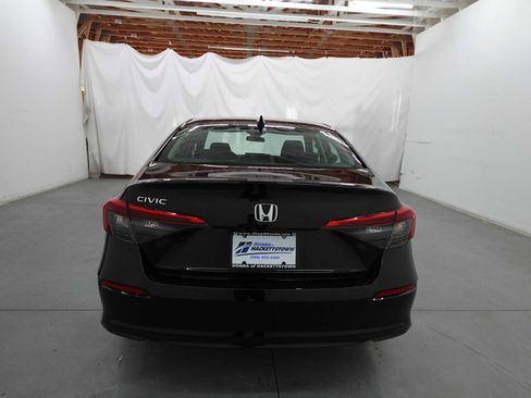 Certified 2023 Honda Civic LX image 6