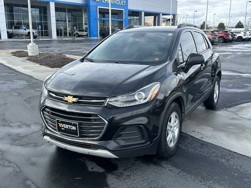Used 2019 Chevrolet Trax LT w/ LT Convenience Package image 30
