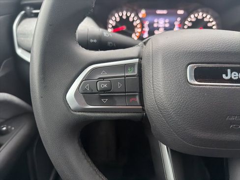 Used 2024 Jeep Compass Latitude AWD/4WD image 23