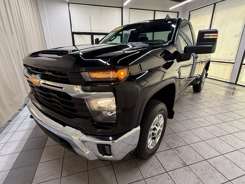 Certified 2024 Chevrolet Silverado 2500 LT w/ Convenience Package AWD/4WD image 10