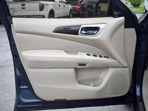 Used 2015 Nissan Pathfinder SL w/ SL Premium Package image 38