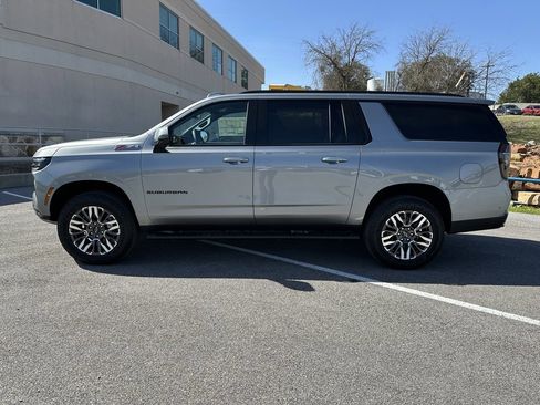 New 2026 Chevrolet Suburban Z71 w/ Comfort Package image 3