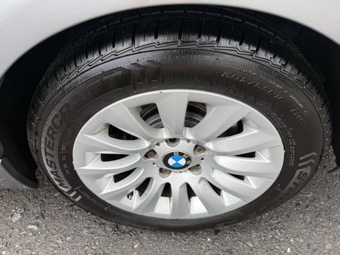 Used 2009 BMW 328i xDrive Sedan AWD/4WD image 10