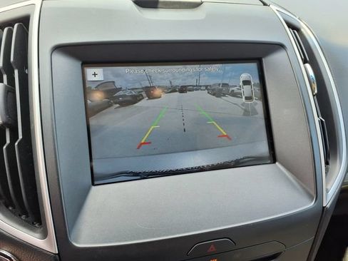 Used 2018 Ford Edge SEL w/ Equipment Group 201A FWD image 9