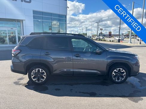 Used 2026 Subaru Forester Premium AWD/4WD image 3