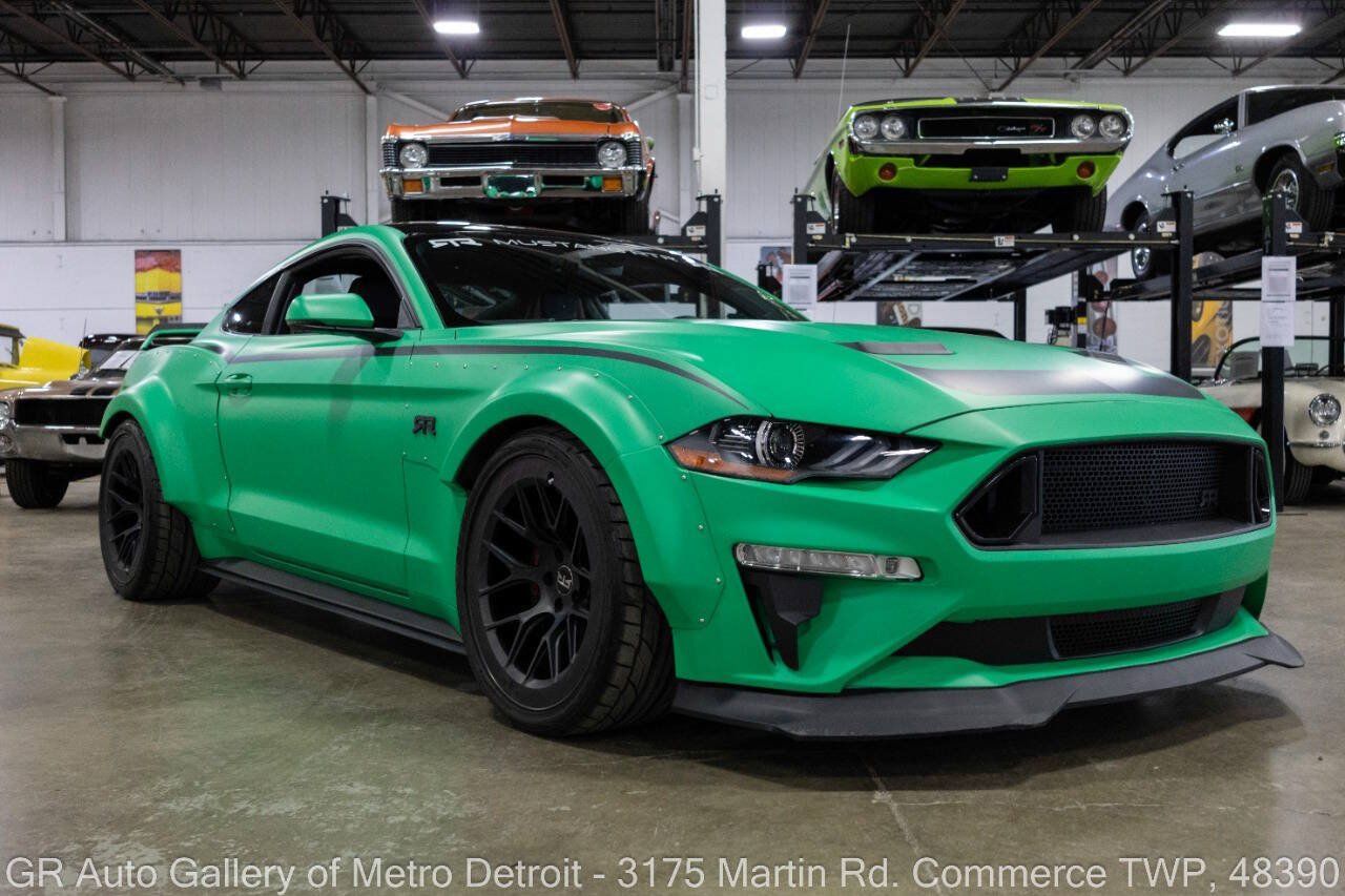 Used 2021 Ford Mustang GT Premium w/ GT Performance Package RWD image 10