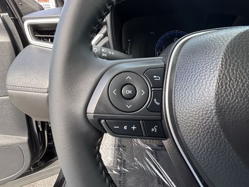 Used 2026 Toyota Corolla Cross LE w/ Moonroof Package FWD image 25