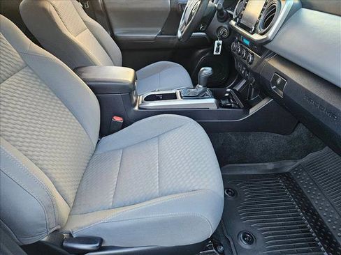 Used 2022 Toyota Tacoma SR5 image 18