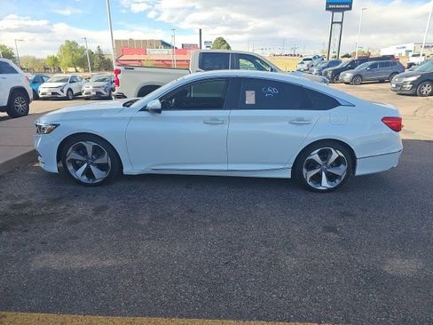 Used 2020 Honda Accord Touring image 7