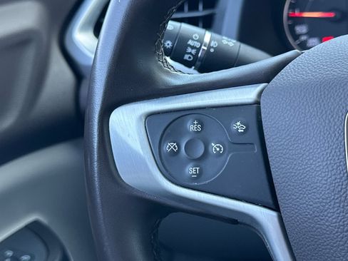 Used 2023 GMC Acadia SLT image 38