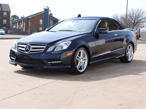 Used 2012 Mercedes-Benz E 550 Cabriolet image 23