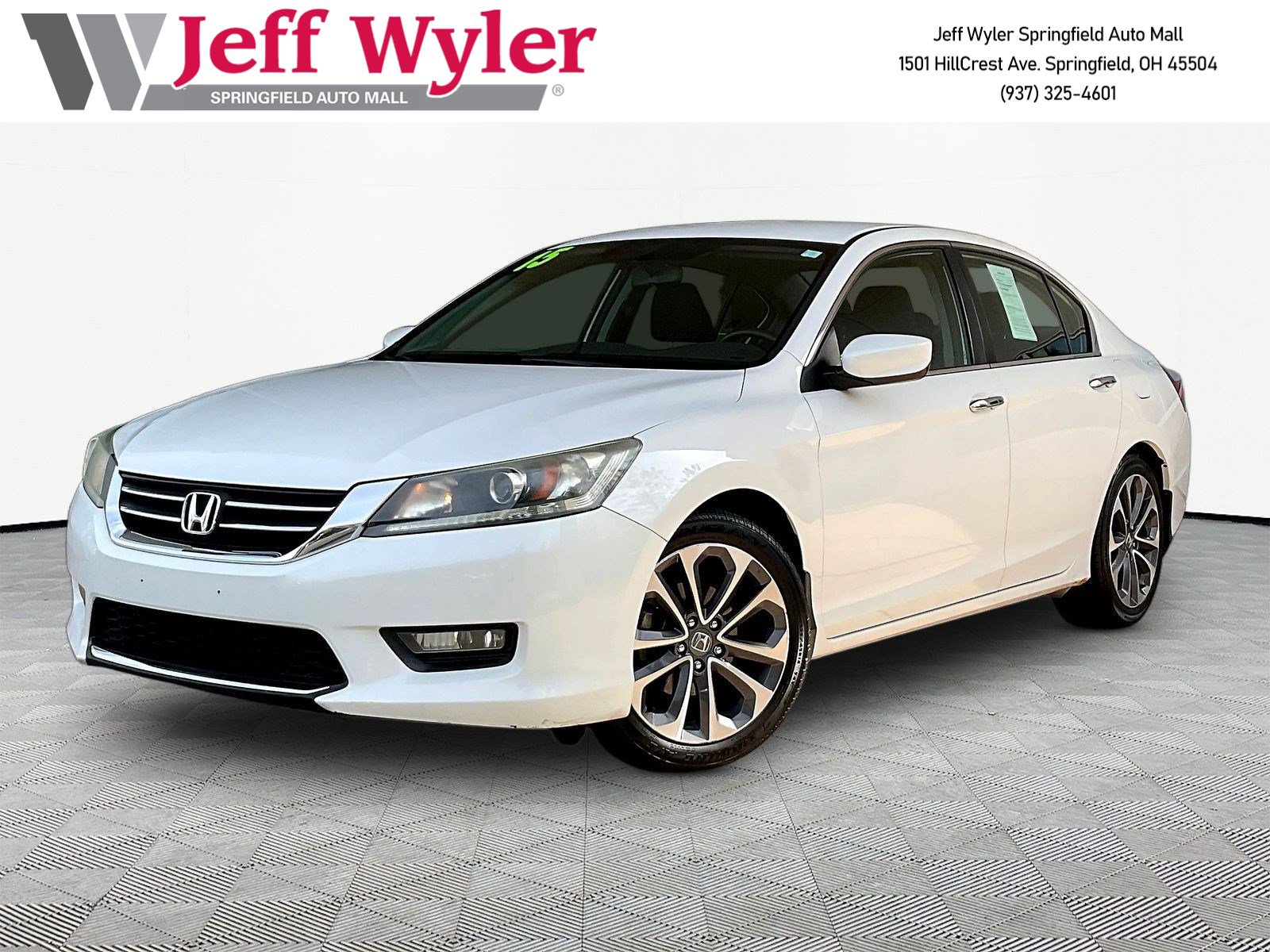 Used 2015 Honda Accord Sport image 1