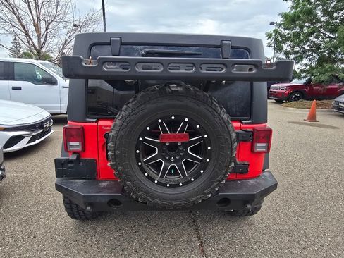 Used 2014 Jeep Wrangler Unlimited Sport w/ Quick Order Package 24S AWD/4WD image 15