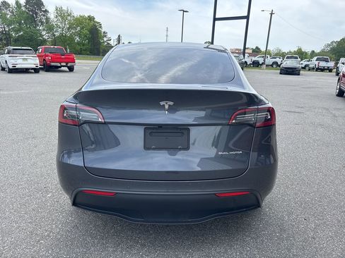 Used 2021 Tesla Model Y Long Range image 6