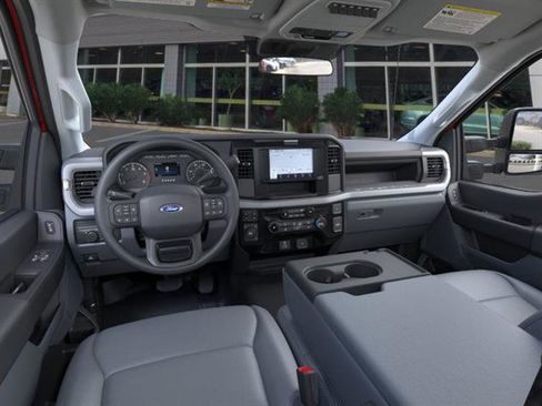 New 2025 Ford F550 4x4 Regular Cab Super Duty image 9