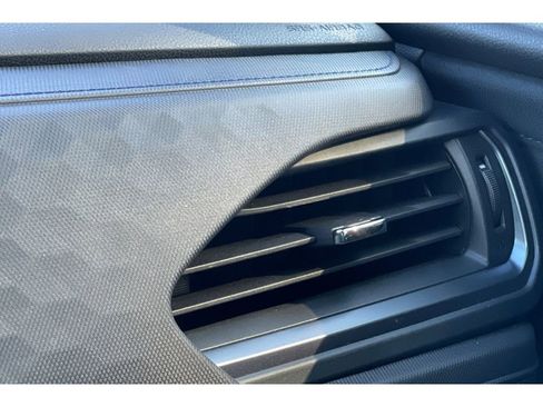 Used 2025 Subaru Forester Limited image 29