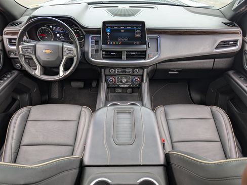 Used 2021 Chevrolet Suburban Premier w/ Premium Package 2 RWD image 26