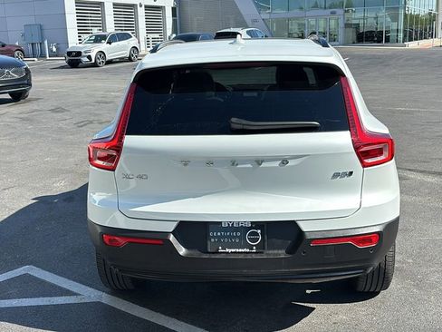 Certified 2026 Volvo XC40 B5 Plus AWD/4WD image 30