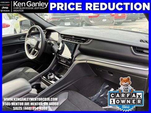 Certified 2025 Jeep Grand Cherokee Altitude AWD/4WD image 29