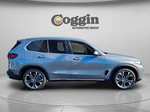 New 2026 BMW X5 xDrive40i w/ Premium Package AWD/4WD image 6