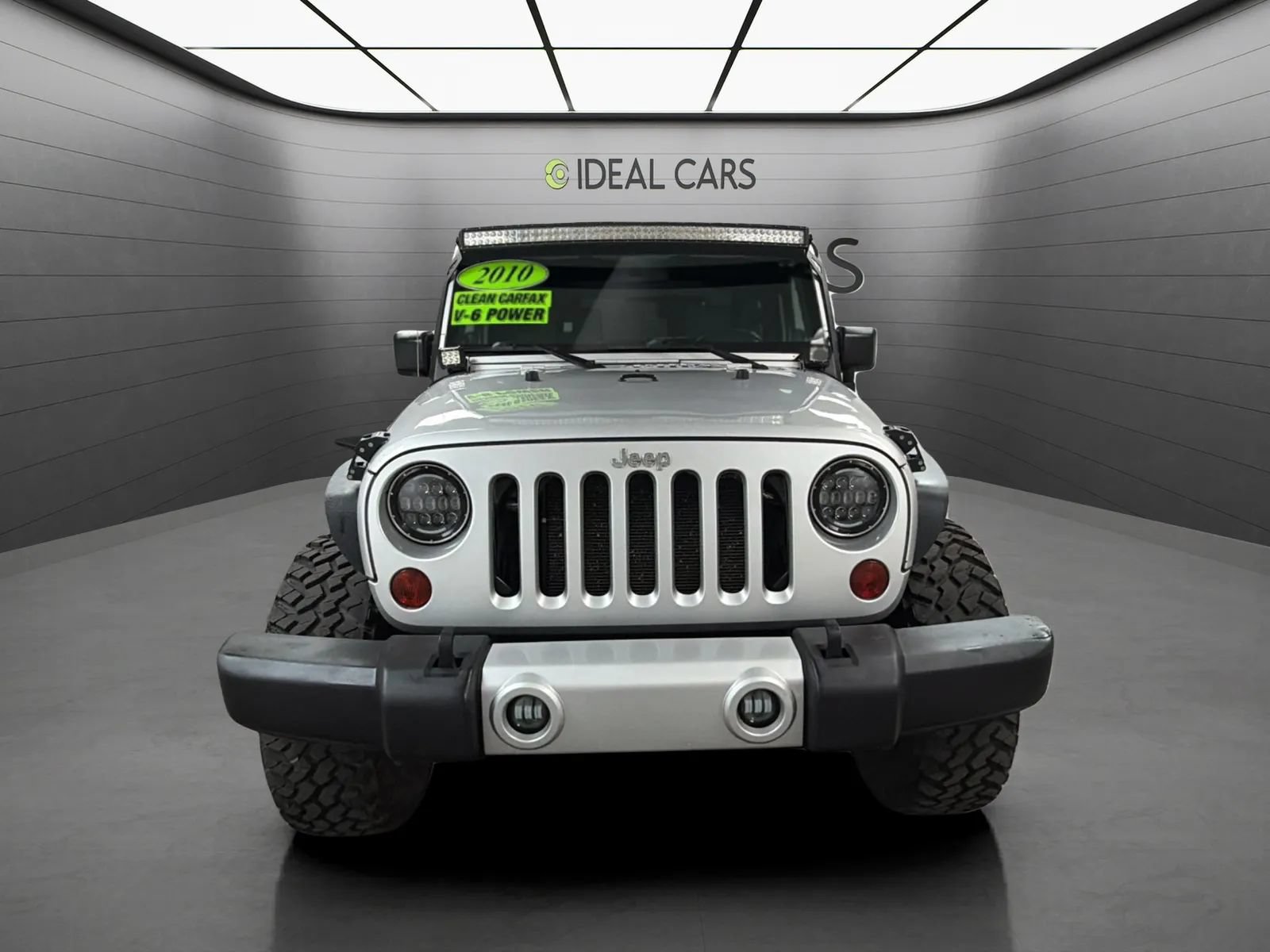 Used 2010 Jeep Wrangler Sahara w/ Dual Top Group AWD/4WD image 2