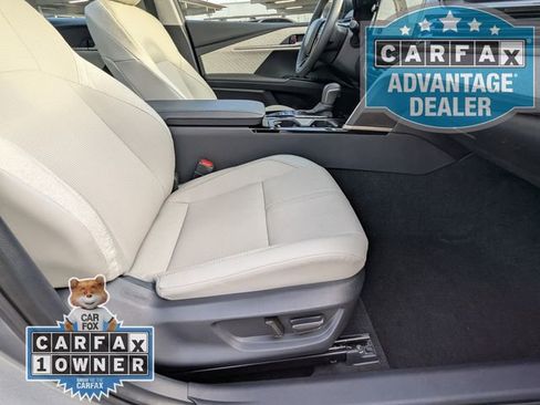 Used 2025 Toyota Camry XLE w/ Premium Package image 24