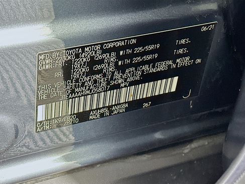 Used 2021 Toyota Venza XLE AWD/4WD image 12